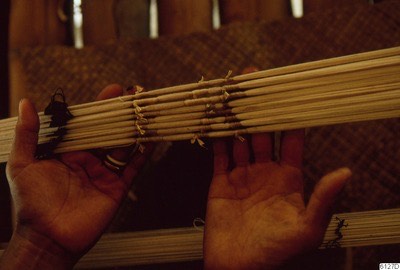 Bound heddle sticks