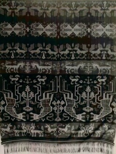 Man's cloth (hinggi)