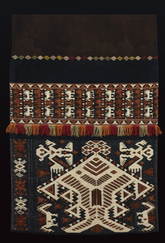 Woman's ceremonial sarong (lau pahudu)