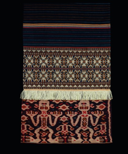 Woman's ceremonial sarong (lau pahudu)