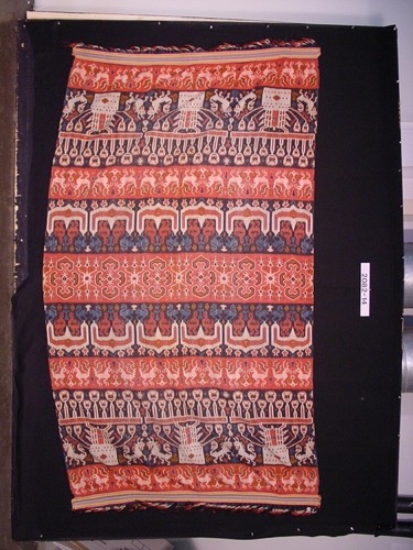 Shoulder cloth with skull tree motif